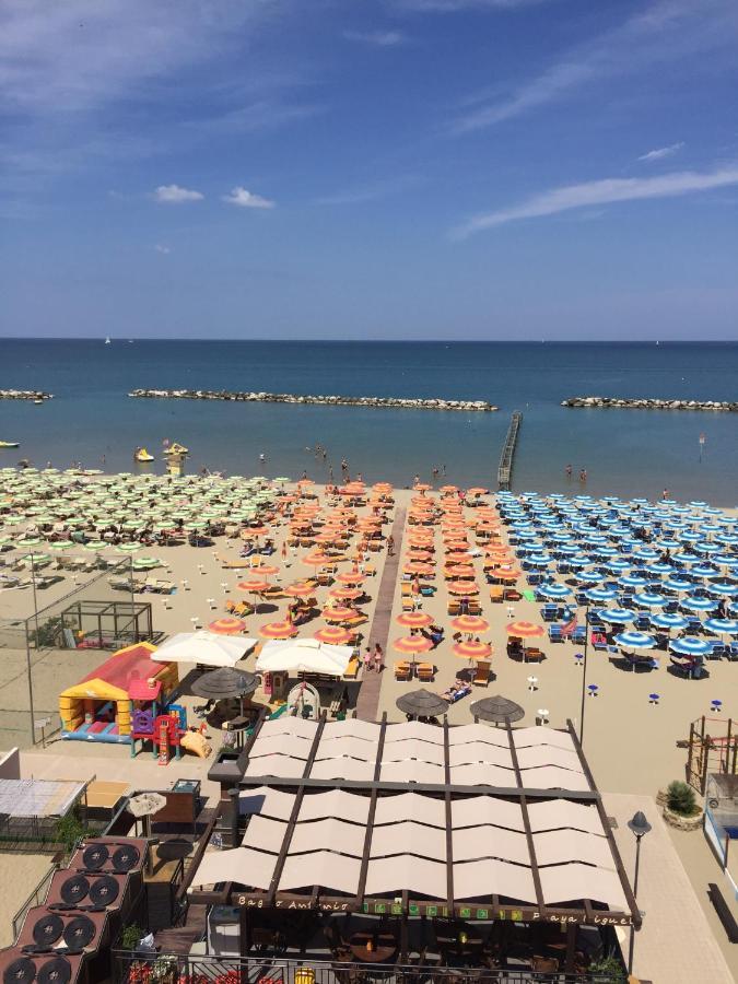 Hotel Sandra Gatteo a Mare Esterno foto