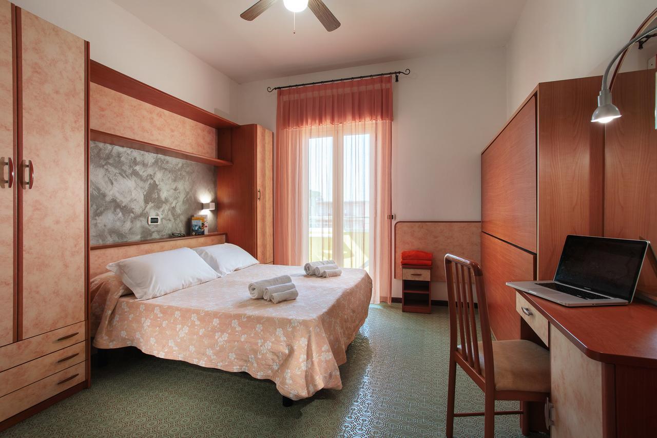 Hotel Sandra Gatteo a Mare Esterno foto