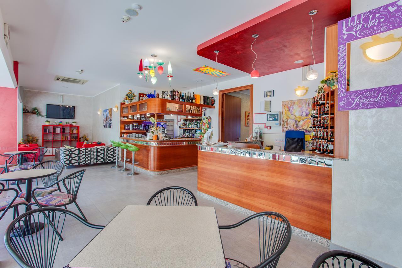 Hotel Sandra Gatteo a Mare Esterno foto