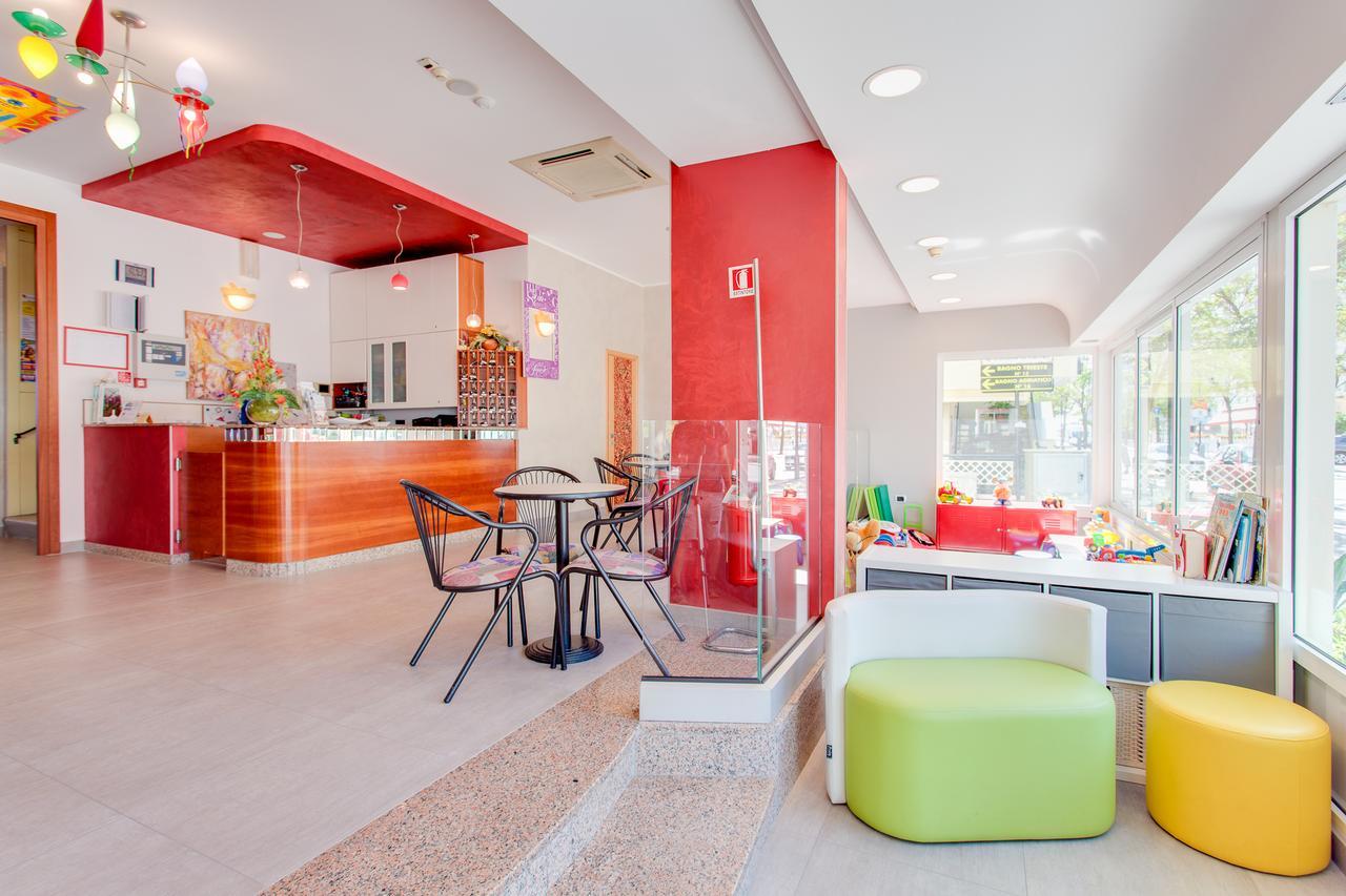 Hotel Sandra Gatteo a Mare Esterno foto